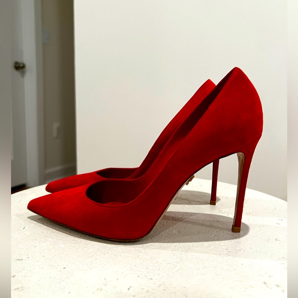 Le Silla Eva Pumps color red suede size 36,5